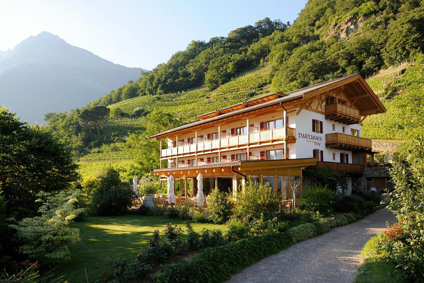 Hotel Garni Partaneshof Merano Exterior foto